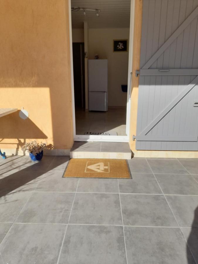 Pavillon Independant 45M2 4 Personnes Apartment Gareoult Exterior photo
