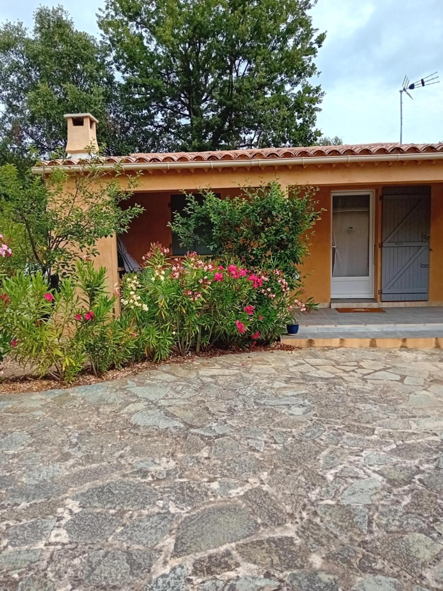 Pavillon Independant 45M2 4 Personnes Apartment Gareoult Exterior photo